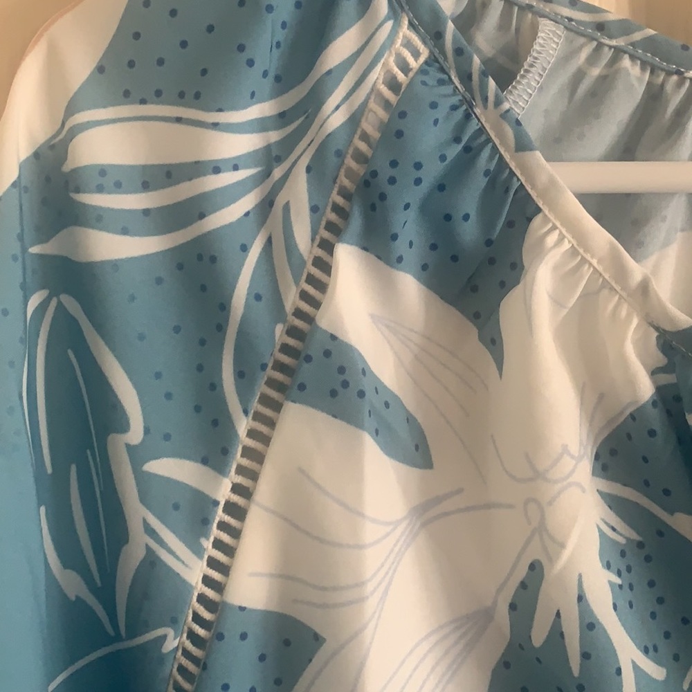 BABY BLUE FLORAL TOP - Picture 4 of 7
